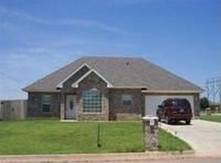 101 Timberridge Dr, Elk City, OK 73644