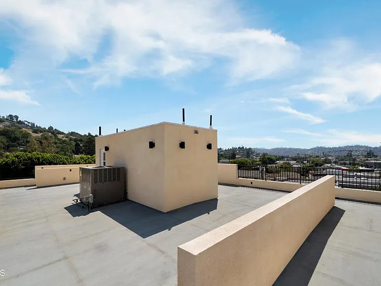 3564 N Eagle Rock Blvd #1 — Photo 31