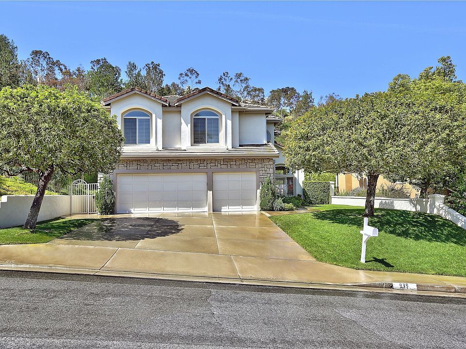 1st image of 939 S Camerford Ln