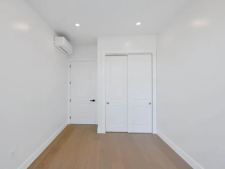 153 Weirfield St #B — Photo 13