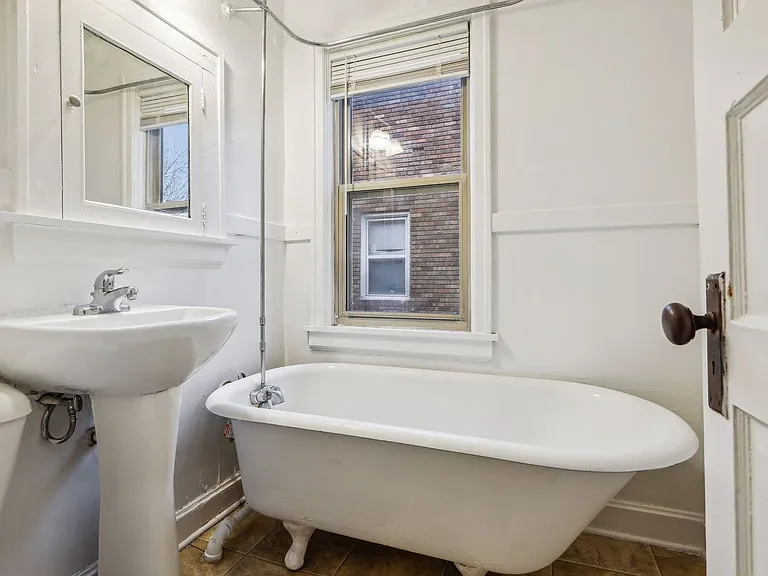1712 Grand Ave — Photo 12