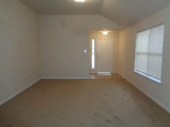 15627 Kippers Dr, Houston, TX 77014