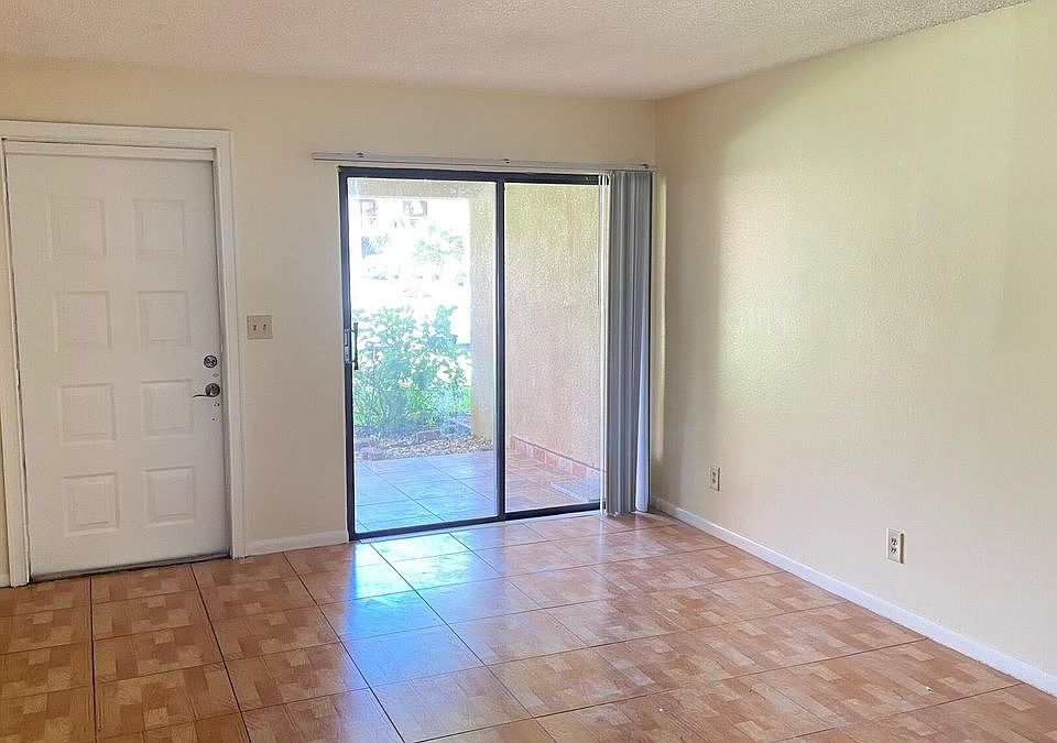 2nd image of 5935 Forest Hill Blvd APT 8