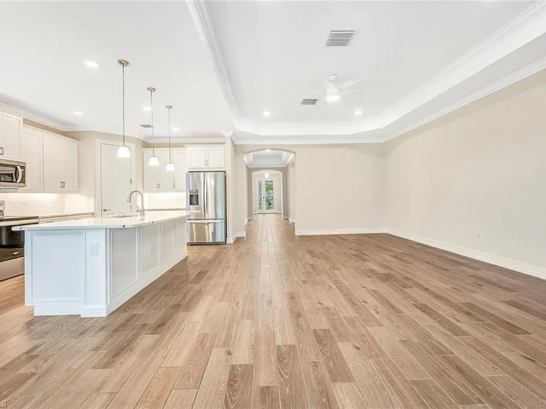 16808 Bay Island Ct — Photo 6