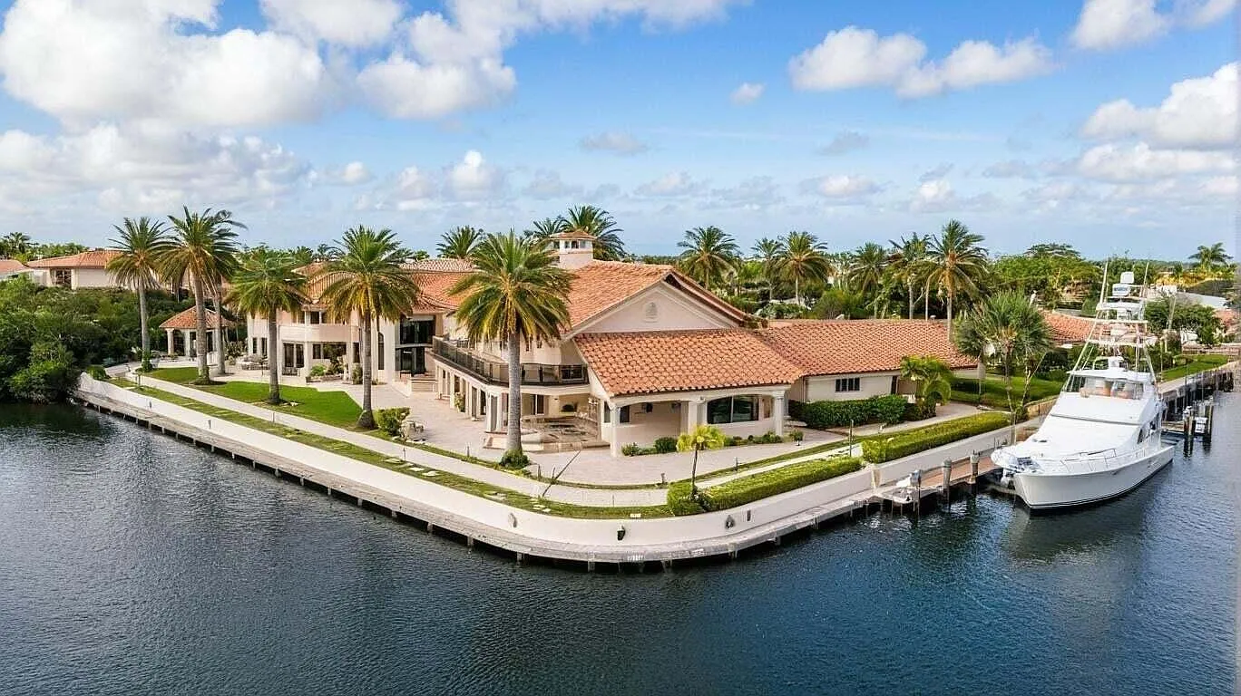 8 bed, 10.0 bath, 13259 sqft, $60,000 — Photo 2