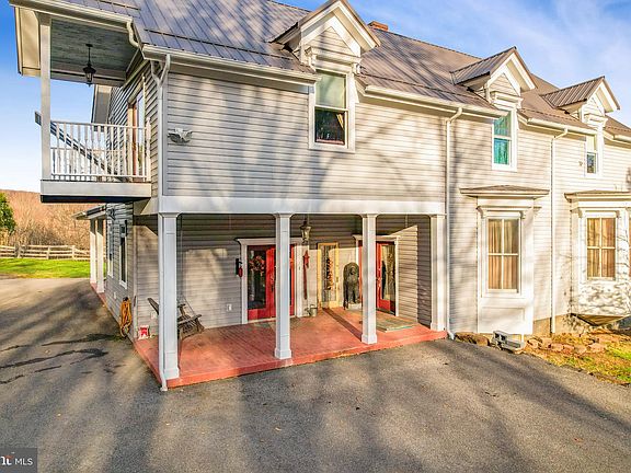 4th image of 18119 Craig Ln NW