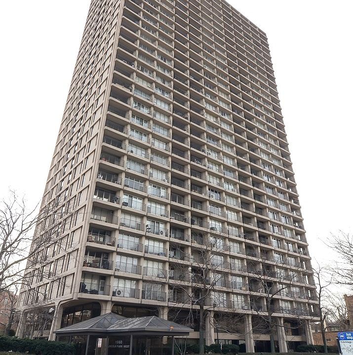 1st image of 1960 N Lincoln Park W APT 606