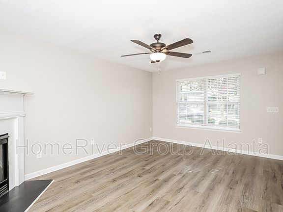 5th image of 156 Prity Ct