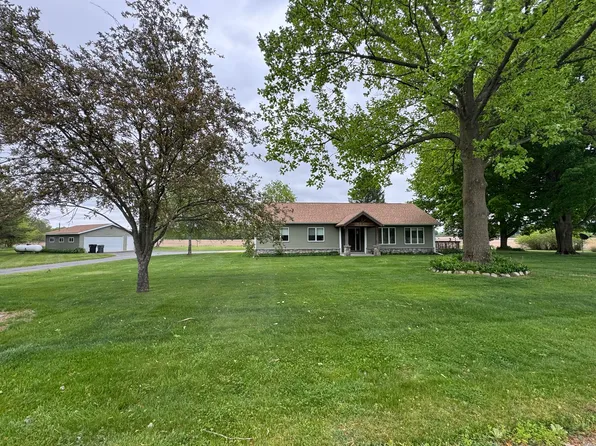 365 Prairiewood Dr, Otsego, MI 49078
