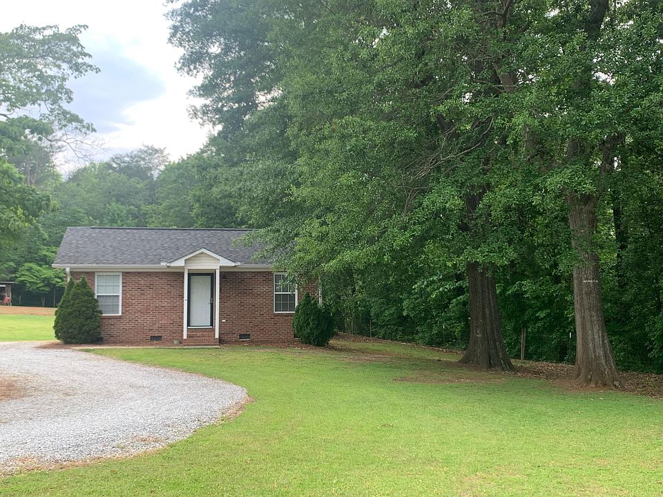 1st image of 155-165 Brandon Dr #155-D