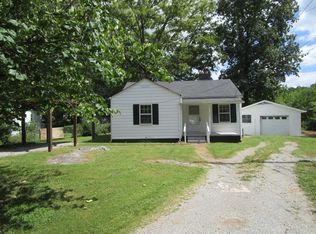 2619 Orton Dr, Maryville, TN 37804