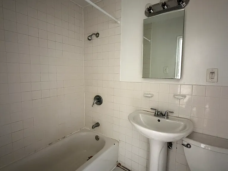 401 Convent Ave #4B — Photo 4