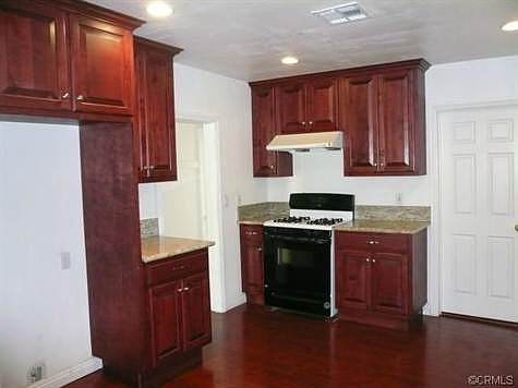 3rd image of 2536 San Clemente Ave
