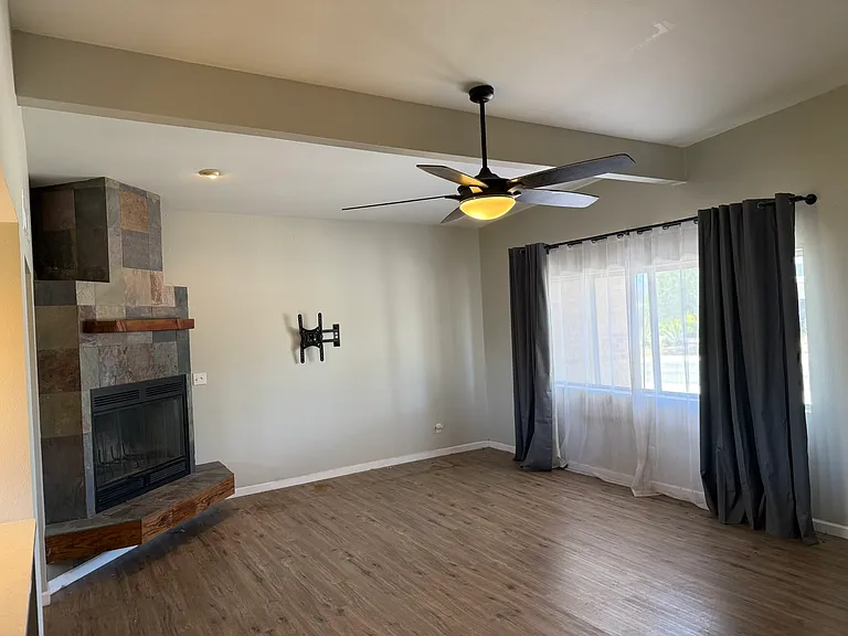8812 E Shiloh Pl — Photo 5