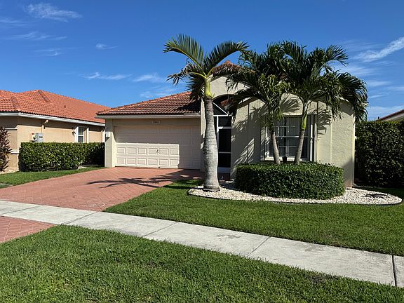 3rd image of 3661 Miramontes Cir