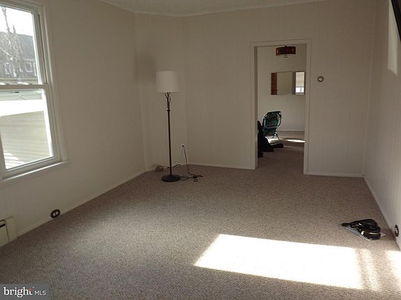 2nd image of 167 George St
