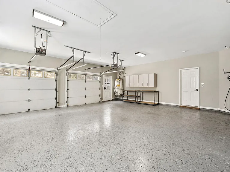 3394 Pendley Rd — Photo 35