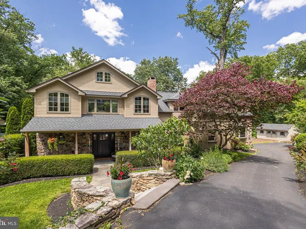 26 Crown Ter, Yardley, PA 19067