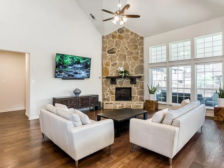 12558 Princess Dr — Photo 3