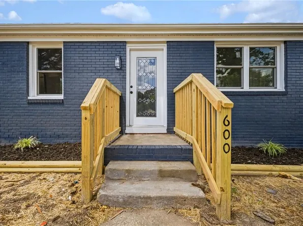600 Mooney Rd, Chesapeake, VA 23325