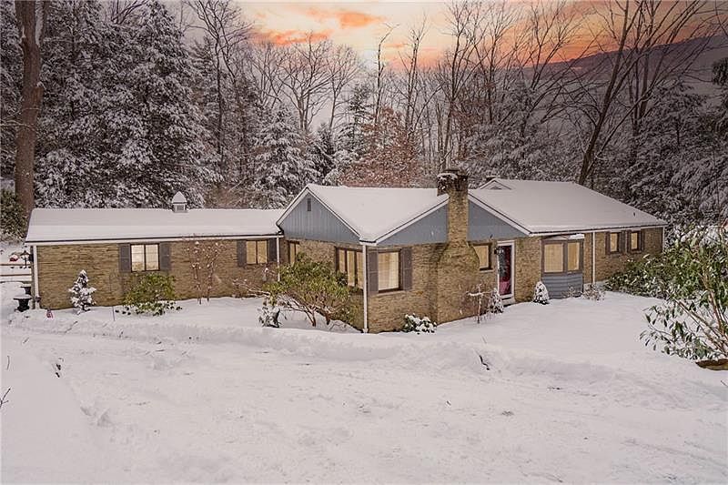 1st image of 150 White Oak Dr