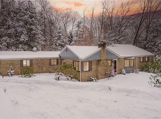 150 White Oak Dr, Pittsburgh, PA