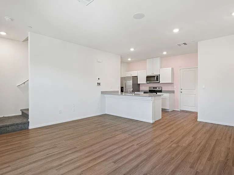 444 Moonlight Cove Dr — Photo 6