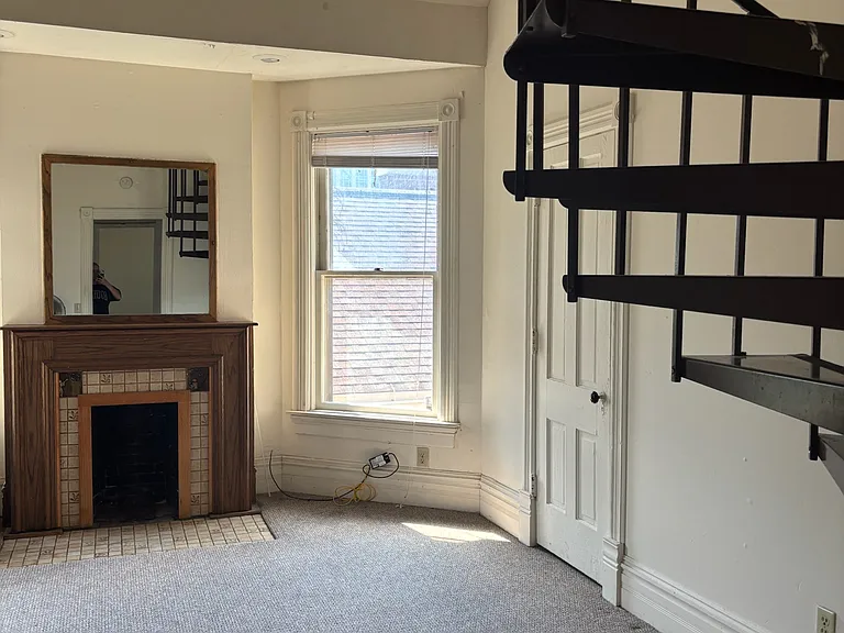319 N Pinckney St #2 — Photo 6