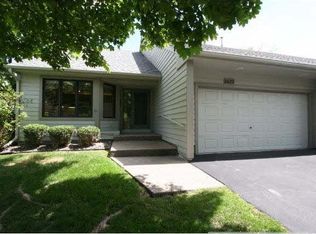 8429 Rice Lake Rd, Osseo, MN 55369