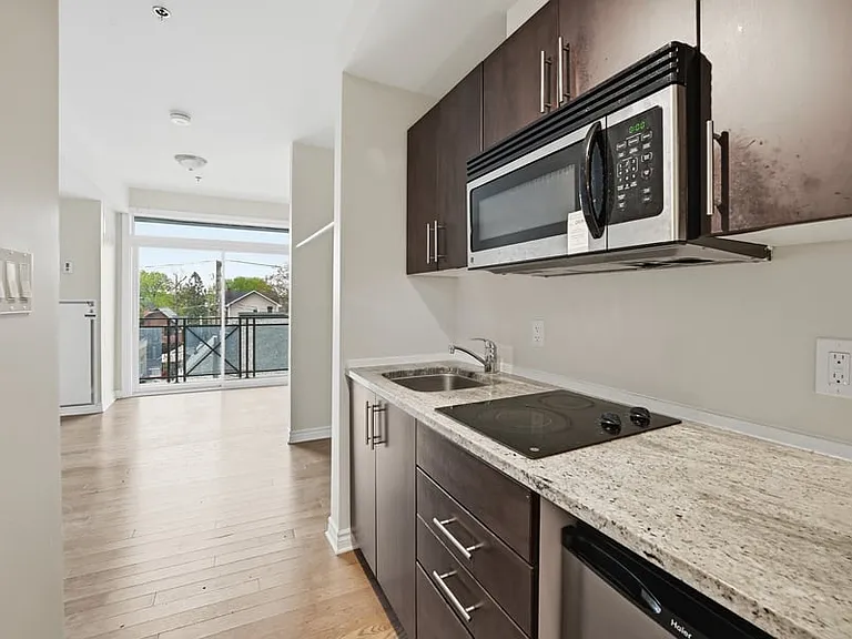 429 Kent St #413 — Photo 4