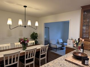 702 Newport Cir, Cary, NC 27511