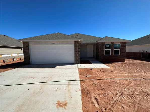 1020 S Colt Ln, Mustang, OK 73064