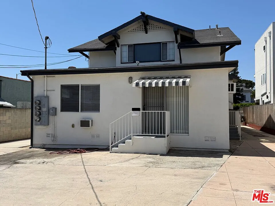 2240 Crenshaw Blvd #C