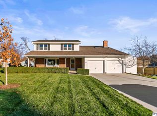 561 S 126th St, Omaha, NE 68154