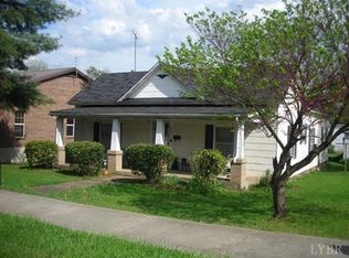 915 Main St, Altavista, VA 24517