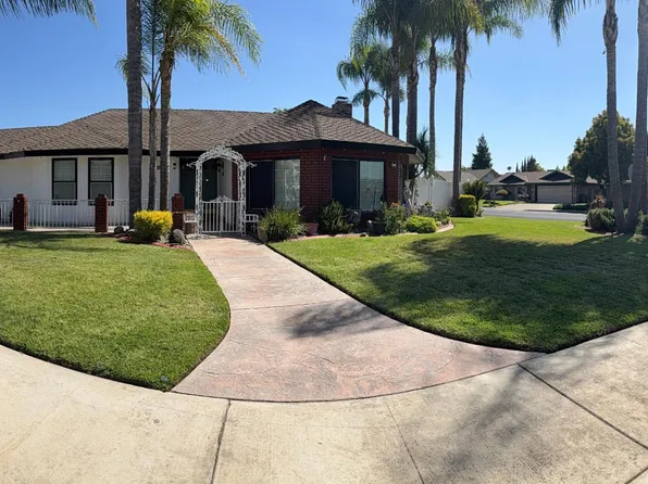 71 Willowood Dr, Oakdale, CA 95361