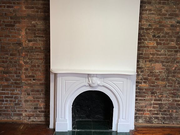 3rd image of 108 Underhill Ave #2