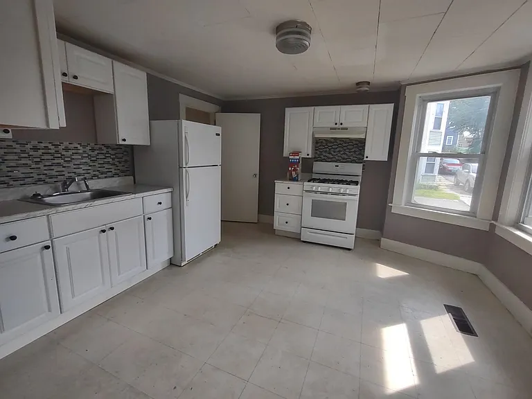 9 Merchant St #2 — Photo 3