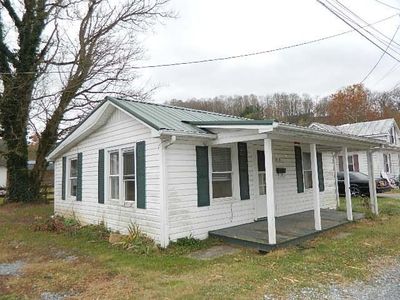 212 Boyer Pl, Marion, VA, 24354
