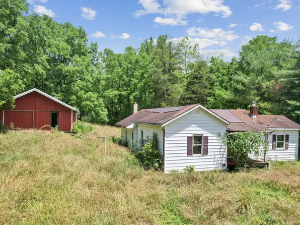 16590 Canaanville Rd, Athens, OH 45701
