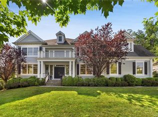 43 Forest Lake Dr, West Harrison, NY