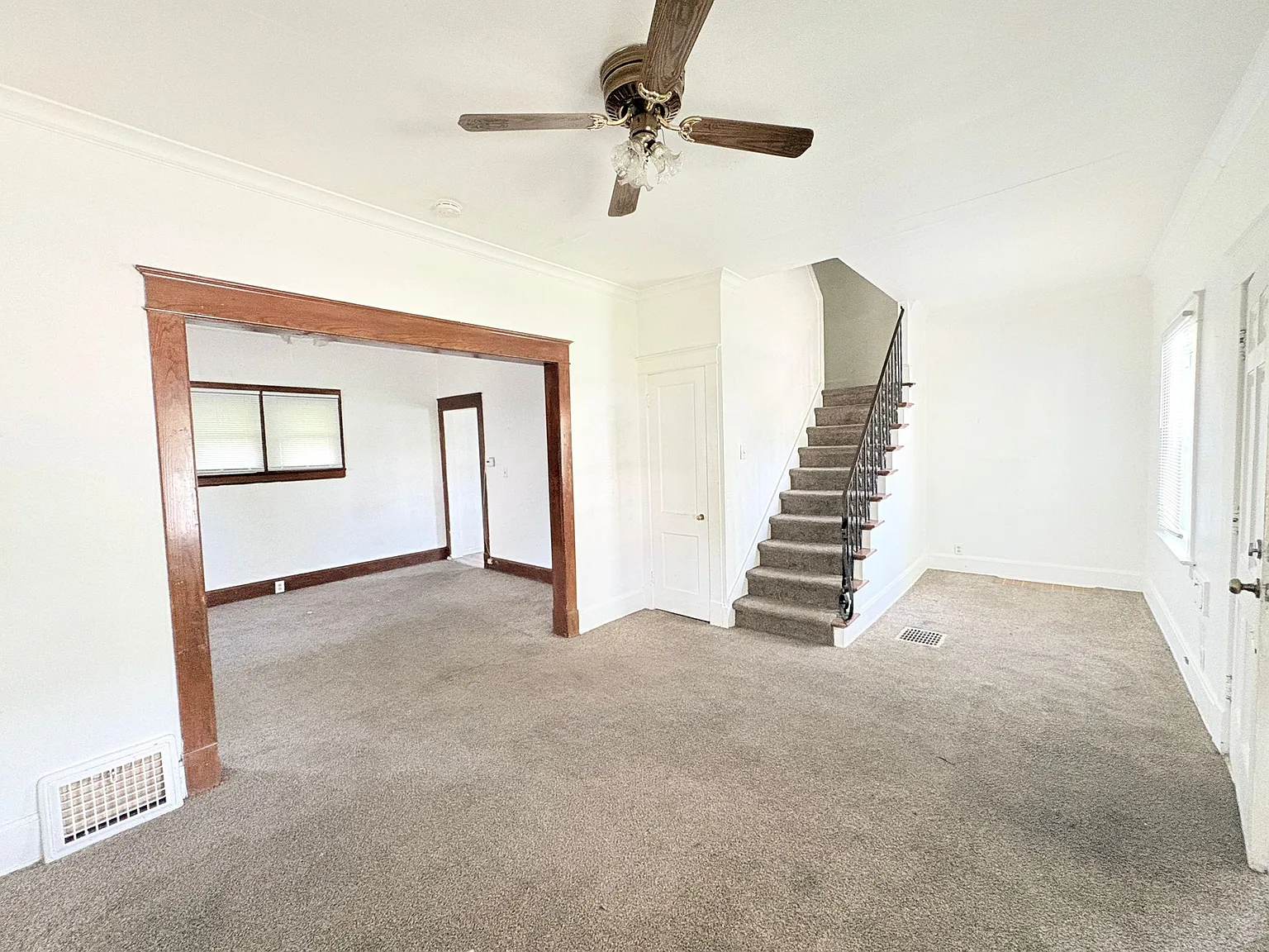 3 bed, 1152 sqft, $975 — Photo 3