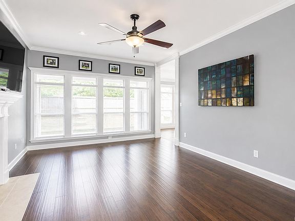 3rd image of 159 Lily Dr