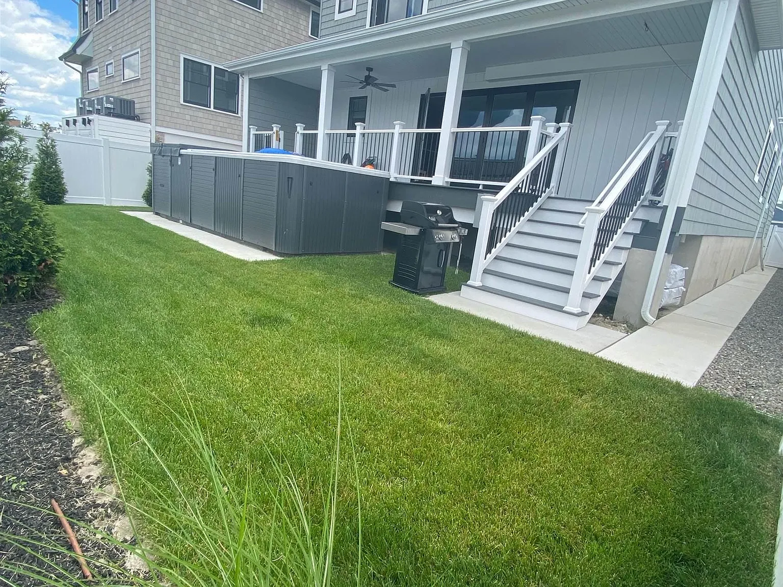 4 bed, 2.0 bath, $7,500 — Photo 4