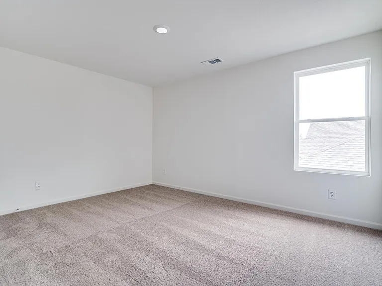 1876 Lockhart Dr — Photo 13