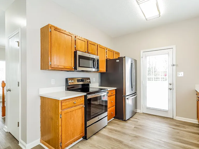 12113 Cartgate Ln — Photo 8