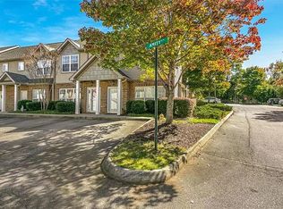 8 Amity Ln, Greenville, SC 29609