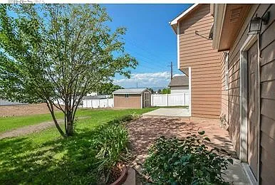 4 bed, 3.5 bath, 2393 sqft, $750 — Photo 4