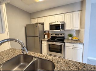 6633 W Airport Blvd APT 903, Houston, TX 77035