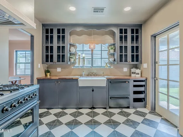 1551 W VERNON Avenue, Phoenix, AZ 85007